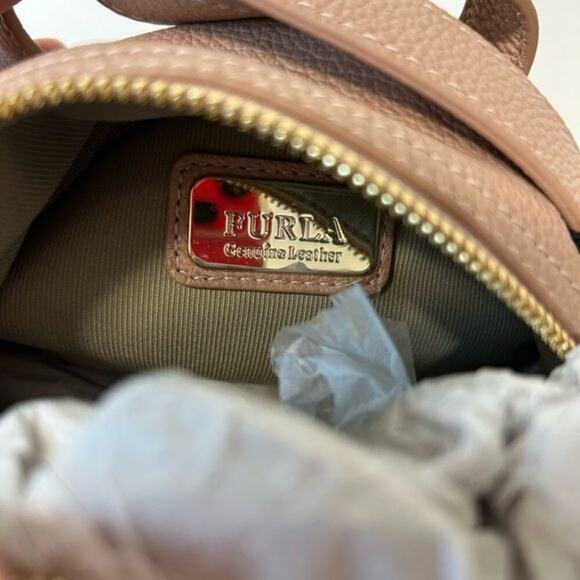 Furla Frida Mini backpack in Moonstone ( pale pink) with Rose Gold hardware New - Picture 9 of 12